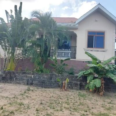Nyumba ya vyumba vinne inapangishwa Ubungo Riverside Kibangu, Dar Es Salaam Nyumba ya vyumba vinne inapangishwa Ubungo Riverside Kibangu, Dar Es Salaam