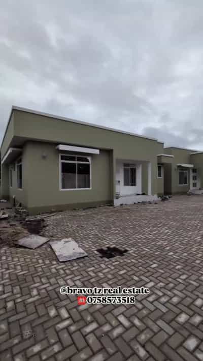 Apartment ya vyumba vitatu inauzwa Kijichi Ushwani, Dar Es Salaam