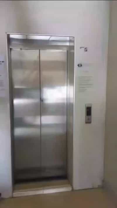 Apartment ya vyumba vitatu inapangishwa Kariakoo Street, Dar Es Salaam