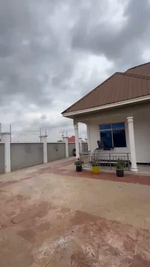 Nyumba ya vyumba vinne inapangishwa Nzuguni, Dodoma Nyumba ya vyumba vinne inapangishwa Nzuguni, Dodoma