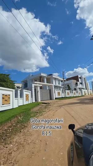 Nyumba ya vyumba vitatu inauzwa Goba Half London, Dar Es Salaam Nyumba ya vyumba vitatu inauzwa Goba Half London, Dar Es Salaam