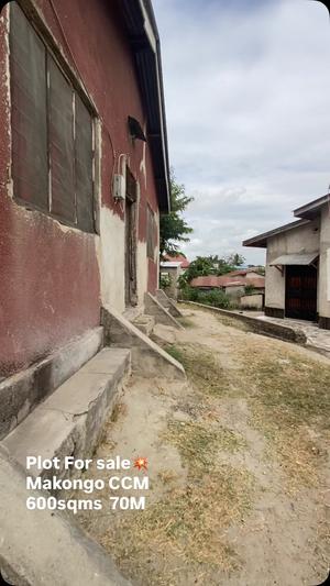 Residential Plot for Sale in Makongo CCM, Dar Es Salaam (600 sqm) Residential Plot for Sale in Makongo CCM, Dar Es Salaam (600 sqm)
