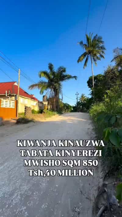 Kiwanja kinauzwa TABATA KINYEREZI MWISHO, Dar Es Salaam (850 sqm) Kiwanja kinauzwa TABATA KINYEREZI MWISHO, Dar Es Salaam (850 sqm)