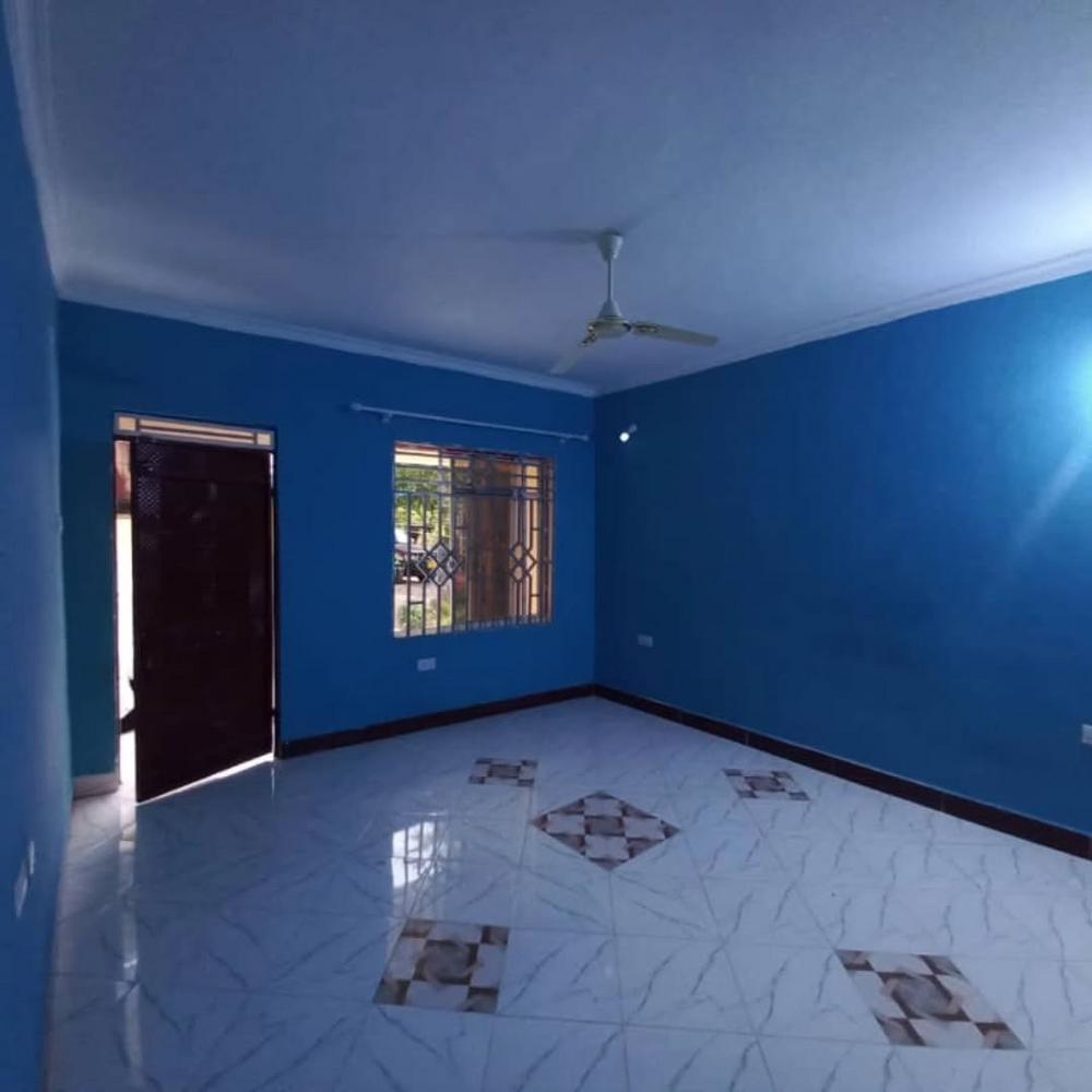 media -3