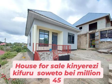 3 Bedrooms House for Sale in Mbezi Soweto, Dar Es Salaam (350 sqm)