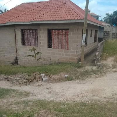 2 Bedrooms House for Sale in Kwa Msuguri, Dar Es Salaam (210 sqm)