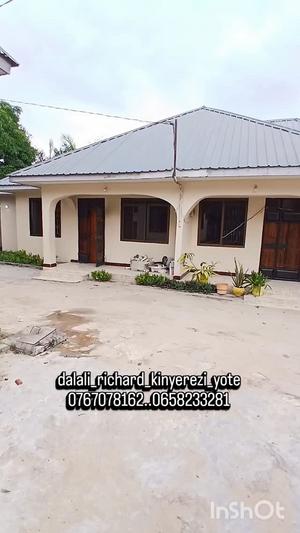 Apartment ya vyumba vitatu inapangishwa Tabata Kinyerezi, Dar Es Salaam Apartment ya vyumba vitatu inapangishwa Tabata Kinyerezi, Dar Es Salaam