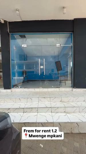 Frame ya Biashara inapangishwa Mwenge, Dar Es Salaam Frame ya Biashara inapangishwa Mwenge, Dar Es Salaam