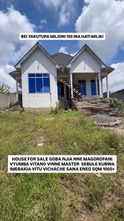 Nyumba ya vyumba vitano inauzwa Goba Njia nne, Dar Es Salaam (1000 sqm) Nyumba ya vyumba vitano inauzwa Goba Njia nne, Dar Es Salaam (1000 sqm)