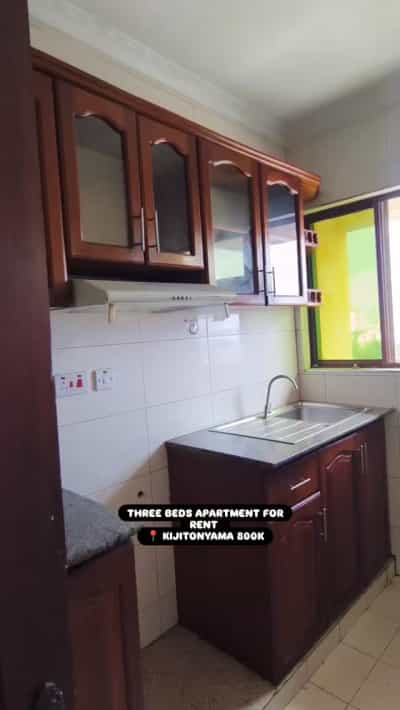 Apartment ya vyumba vitatu inapangishwa Kijitonyama Police Mabatini, Dar Es Salaam