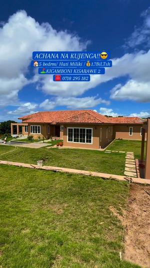 5 Bedrooms House for Sale in Kigamboni Kisarawe 2, Dar Es Salaam (1.5 acre)