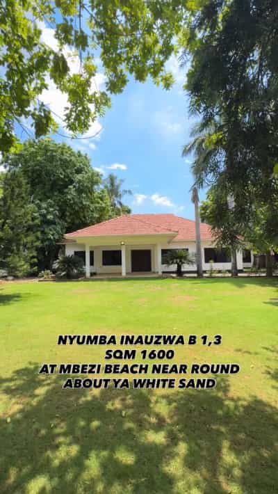 Nyumba inauzwa Mbezi Beach, Dar Es Salaam (1600 sqm) Nyumba inauzwa Mbezi Beach, Dar Es Salaam (1600 sqm)
