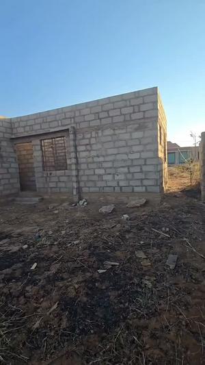 Nyumba ya vyumba viwili inauzwa Iyumbu, Dodoma (305 sqm) Nyumba ya vyumba viwili inauzwa Iyumbu, Dodoma (305 sqm)