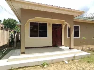 Apartment ya vyumba vitatu inapangishwa Mbezi Mwisho, Dar Es Salaam