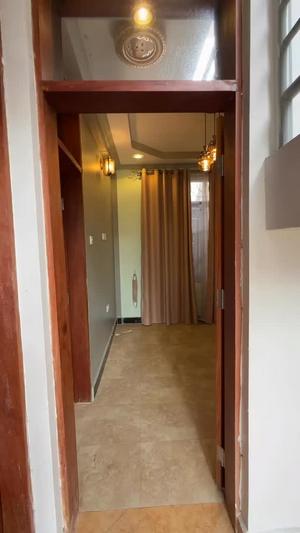 Apartment ya chumba kimoja inapangishwa Sinza Madukani, Dar Es Salaam Apartment ya chumba kimoja inapangishwa Sinza Madukani, Dar Es Salaam