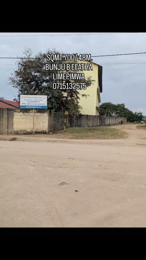 Kiwanja kinauzwa Bunju B Efatha, Dar Es Salaam (700 sqm)