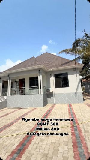 3 Bedrooms House for Sale in Tegeta Namanga, Dar Es Salaam (500 sqm)