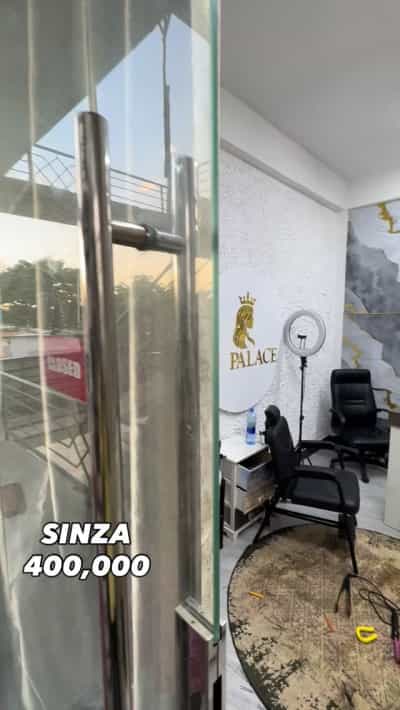 Duka linapangishwa Sinza, Dar Es Salaam