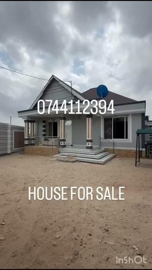 Nyumba ya vyumba vinne inauzwa Tabata Segerea, Dar Es Salaam (700 sqm) Nyumba ya vyumba vinne inauzwa Tabata Segerea, Dar Es Salaam (700 sqm)