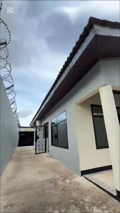 Nyumba ya vyumba vitatu inapangishwa Ubungo, Dar Es Salaam