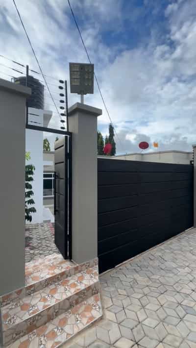 Nyumba/Apartment ya vyumba viwili inapangishwa Majengo, Dodoma