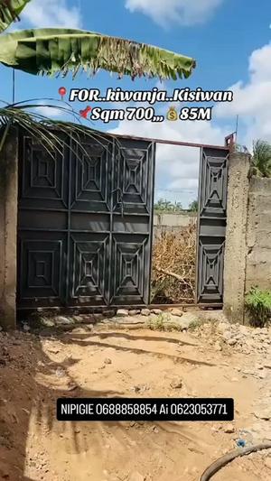 Kiwanja kinauzwa Kigamboni Kisiwani, Dar Es Salaam (700 sqm) Kiwanja kinauzwa Kigamboni Kisiwani, Dar Es Salaam (700 sqm)