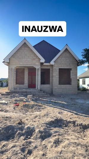 Nyumba ya vyumba vinne inauzwa Nkuhungu Ndachi, Dodoma (600 sqm)