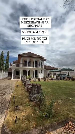 Nyumba ya vyumba vitano inauzwa Mbezi Beach, Dar Es Salaam (900 sqm)
