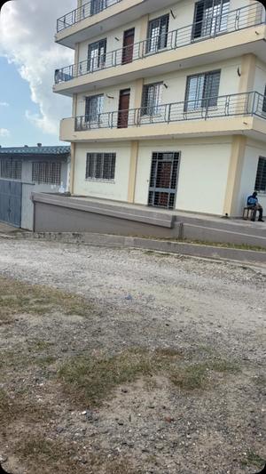 Godauni, Ghala inauzwa Mbezi Beach Makonde, Dar Es Salaam (10000 sqm)