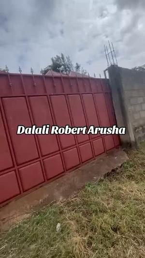 Nyumba ya vyumba viwili inauzwa Moshono Laizer, Arusha (750 sqm) Nyumba ya vyumba viwili inauzwa Moshono Laizer, Arusha (750 sqm)