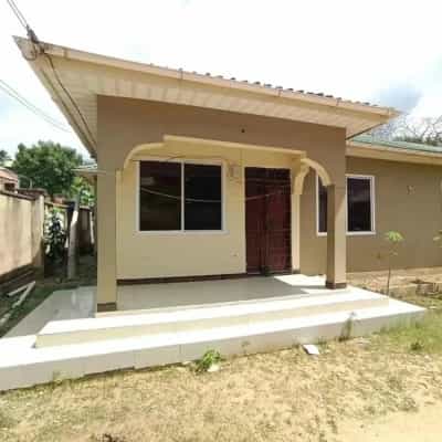 Apartment ya vyumba vitatu inapangishwa Mbezi Mwisho, Dar Es Salaam