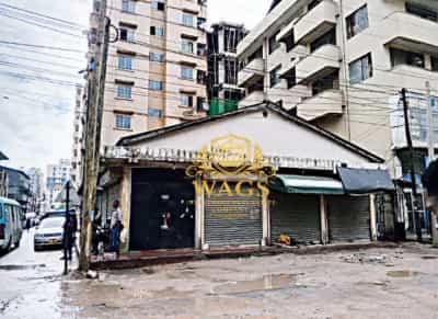 Kiwanja kinauzwa Kariakoo, Dar Es Salaam (270 sqm)