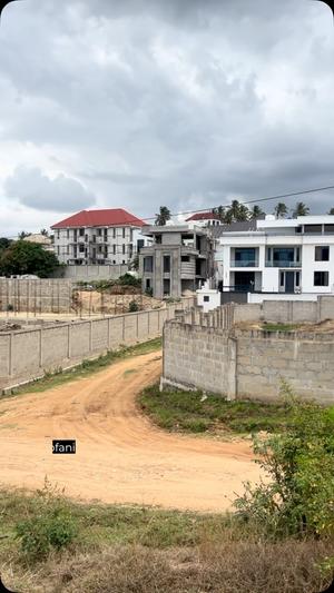 Kiwanja kinauzwa Goba Maghorofani, Dar Es Salaam (900 sqm) Kiwanja kinauzwa Goba Maghorofani, Dar Es Salaam (900 sqm)
