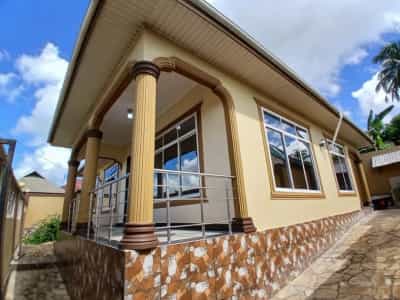 Apartment ya vyumba vitatu inapangishwa Kimara Suka Golani, Dar Es Salaam