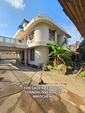 Nyumba ya vyumba vinne inauzwa Mikocheni, Dar Es Salaam (689 sqm)