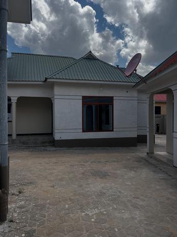 Apartment ya vyumba viwili inapangishwa Makongo Goba Rd (Mti Pesa), Dar Es Salaam