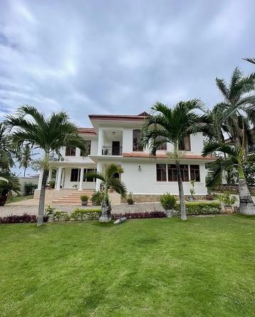 Nyumba ya vyumba vitano inauzwa Salasala, Dar Es Salaam (1500 sqm) Nyumba ya vyumba vitano inauzwa Salasala, Dar Es Salaam (1500 sqm)