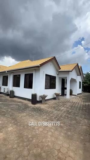 3 Bedrooms House for Rent in Bahari Beach, Dar Es Salaam 3 Bedrooms House for Rent in Bahari Beach, Dar Es Salaam