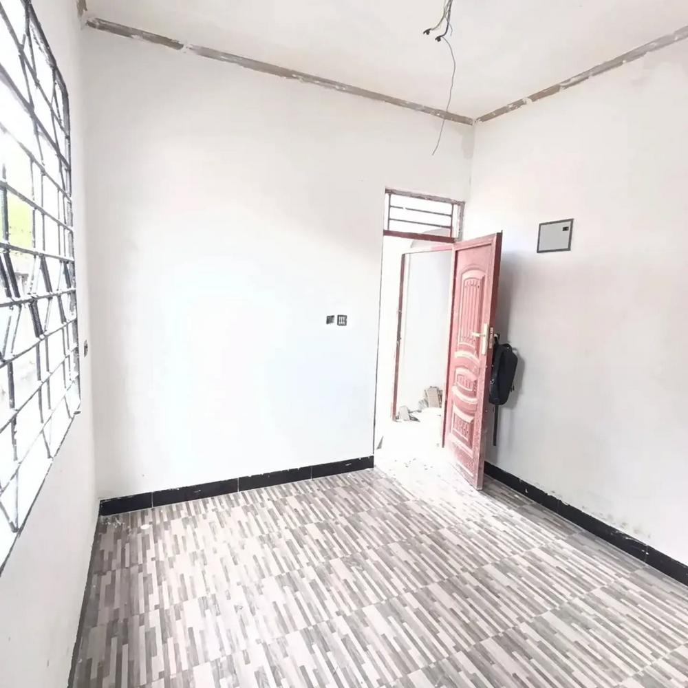 media -8