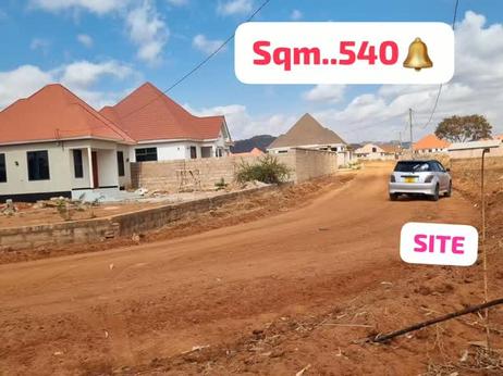 Kiwanja kinauzwa Iyumbu Udom Ushuarini, Dodoma (540 sqm) Kiwanja kinauzwa Iyumbu Udom Ushuarini, Dodoma (540 sqm)
