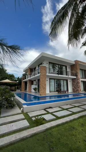 5 Bedrooms House for Sale in Baharibeach, Dar Es Salaam (2500 sqm)
