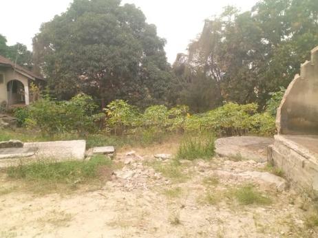 Kiwanja kinauzwa Kimara Temboni, Dar Es Salaam (2000 sqm)