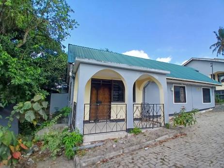 Apartment ya vyumba vitatu inapangishwa Kimara Batuti Matete, Dar Es Salaam Apartment ya vyumba vitatu inapangishwa Kimara Batuti Matete, Dar Es Salaam