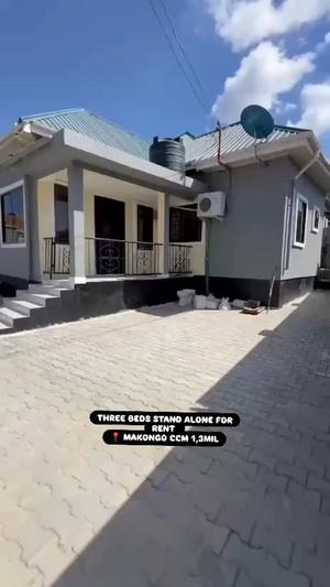 Nyumba/Apartment ya vyumba vitatu inapangishwa Makongo Ccm, Dar Es Salaam Nyumba/Apartment ya vyumba vitatu inapangishwa Makongo Ccm, Dar Es Salaam