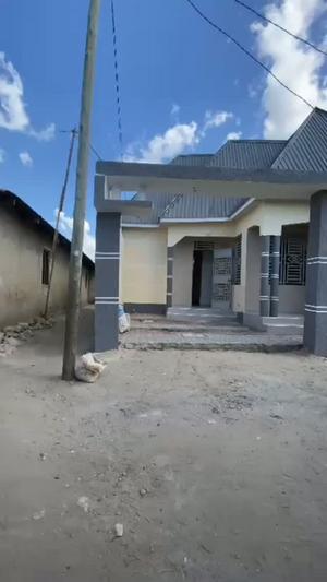 Nyumba ya vyumba vitatu inapangishwa Tandika Azimio, Dar Es Salaam Nyumba ya vyumba vitatu inapangishwa Tandika Azimio, Dar Es Salaam