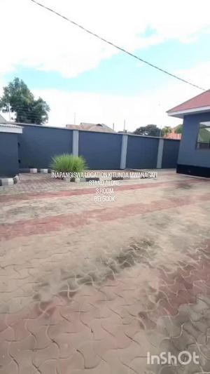 Nyumba ya vyumba vitatu inapangishwa Kitunda Mwanagati, Dar Es Salaam Nyumba ya vyumba vitatu inapangishwa Kitunda Mwanagati, Dar Es Salaam
