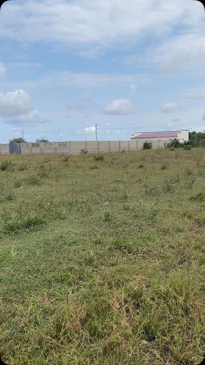 Kiwanja kinauzwa Kigamboni Kimbiji, Dar Es Salaam (900 sqm) Kiwanja kinauzwa Kigamboni Kimbiji, Dar Es Salaam (900 sqm)
