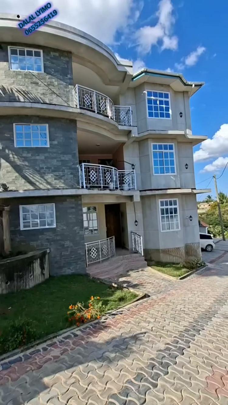 media -1 media -1
