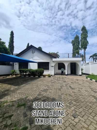 Nyumba/Apartment ya vyumba vitatu inapangishwa Mikocheni, Dar Es Salaam