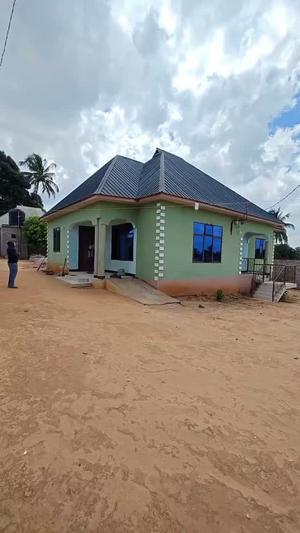 Nyumba ya vyumba vitatu inapangishwa Chanika Taliani, Dar Es Salaam Nyumba ya vyumba vitatu inapangishwa Chanika Taliani, Dar Es Salaam